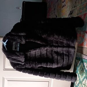 Neyelle Vintage Black Faux Fur Collared Jacket - Medium